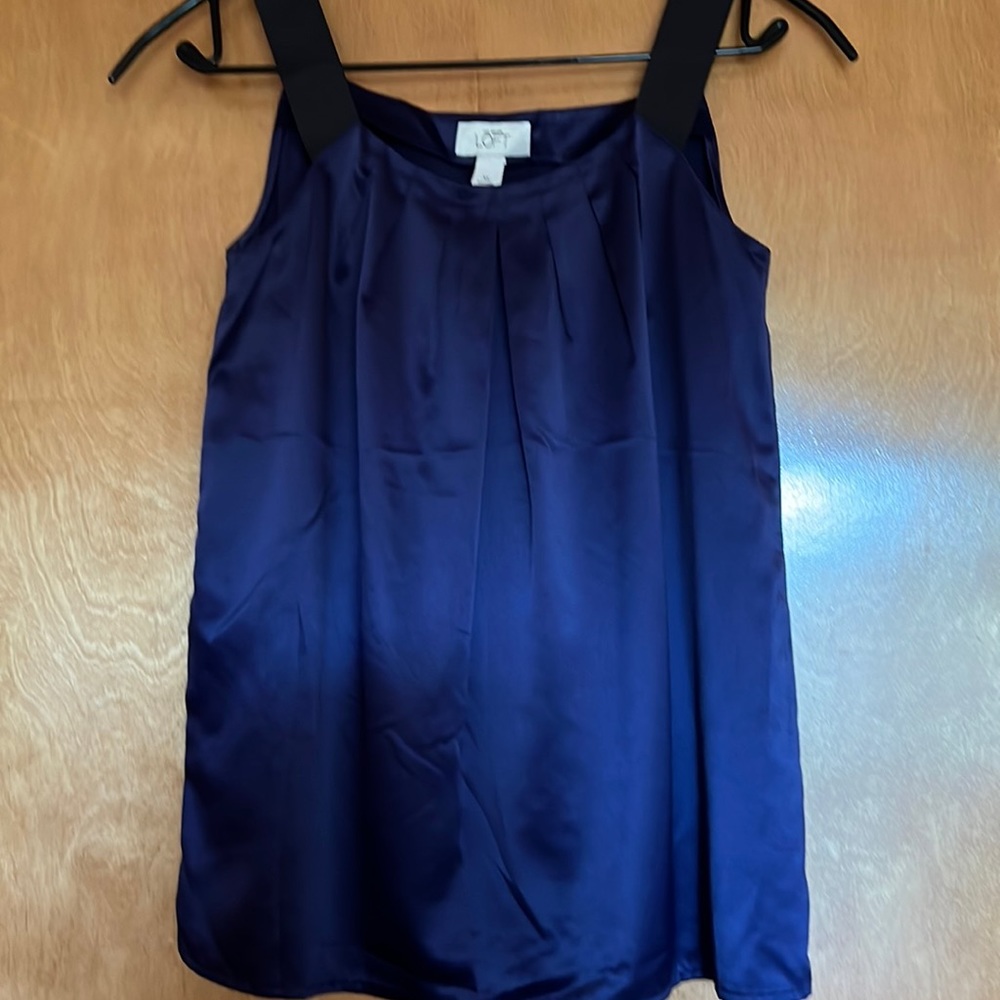 Ann Taylor LOFT Navy Top Size XS